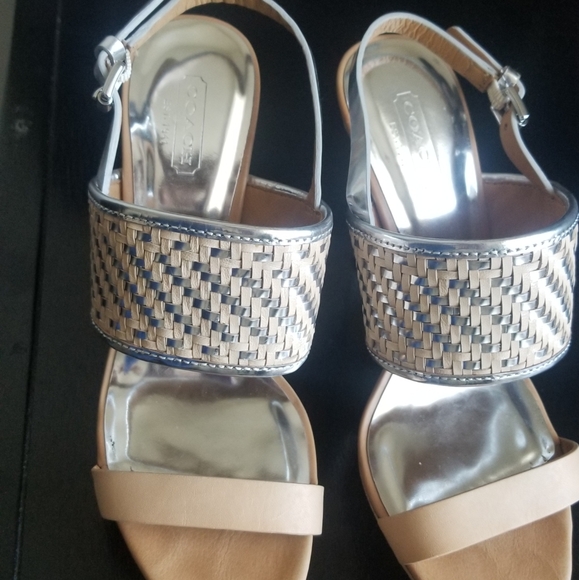 Coach Heels size 8B - Picture 4 of 10